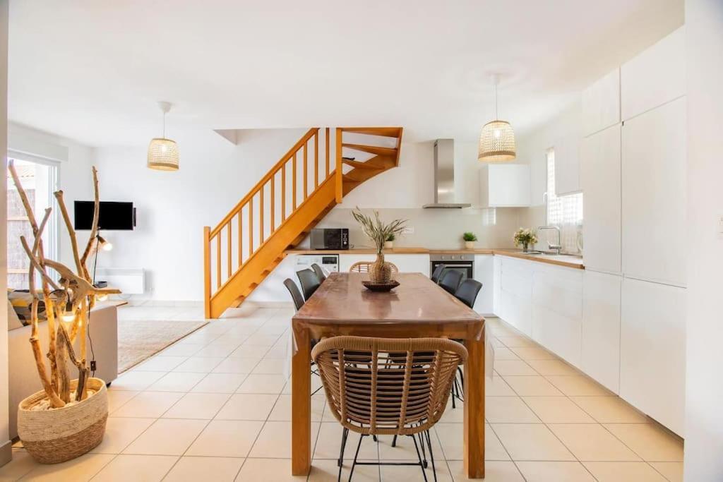Jolie Maison Proche Mer - 8 Voyageurs - 4 Chambres Vaux-sur-Mer Eksteriør bilde