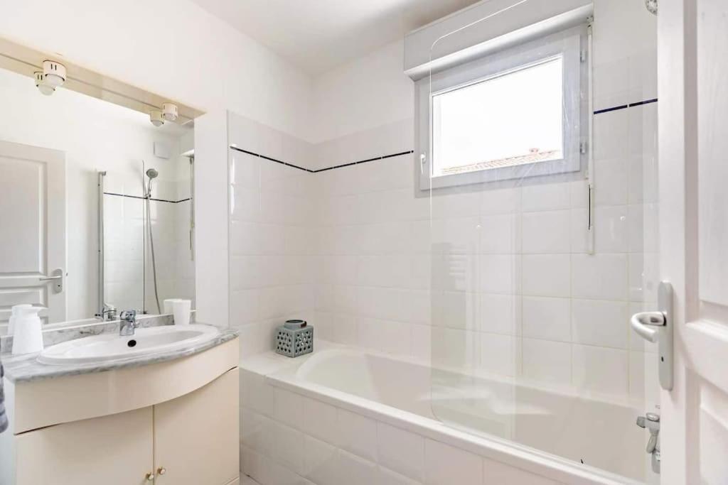 Jolie Maison Proche Mer - 8 Voyageurs - 4 Chambres Vaux-sur-Mer Eksteriør bilde